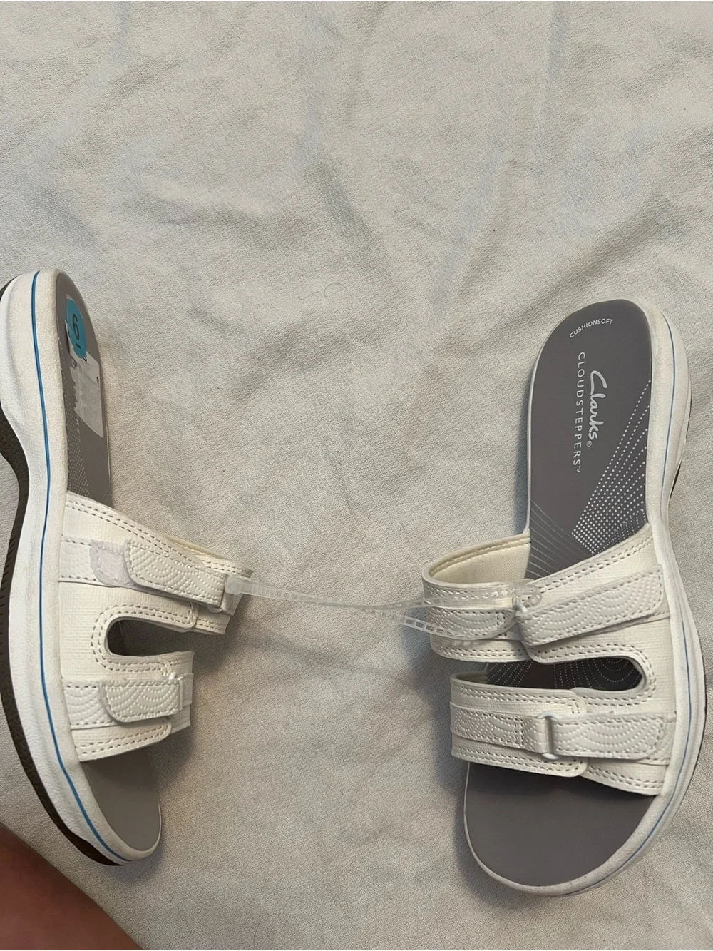Clarks White Cloudsteppers Breeze Piper Double Strap Slide Beach Summer Sandals - Picture 5 of 14